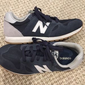 New Balance 520